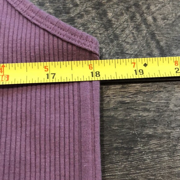 A NEW DAY PURPLE 1/2 BITTON RIBBED TANK (L) - Picture 3 of 6